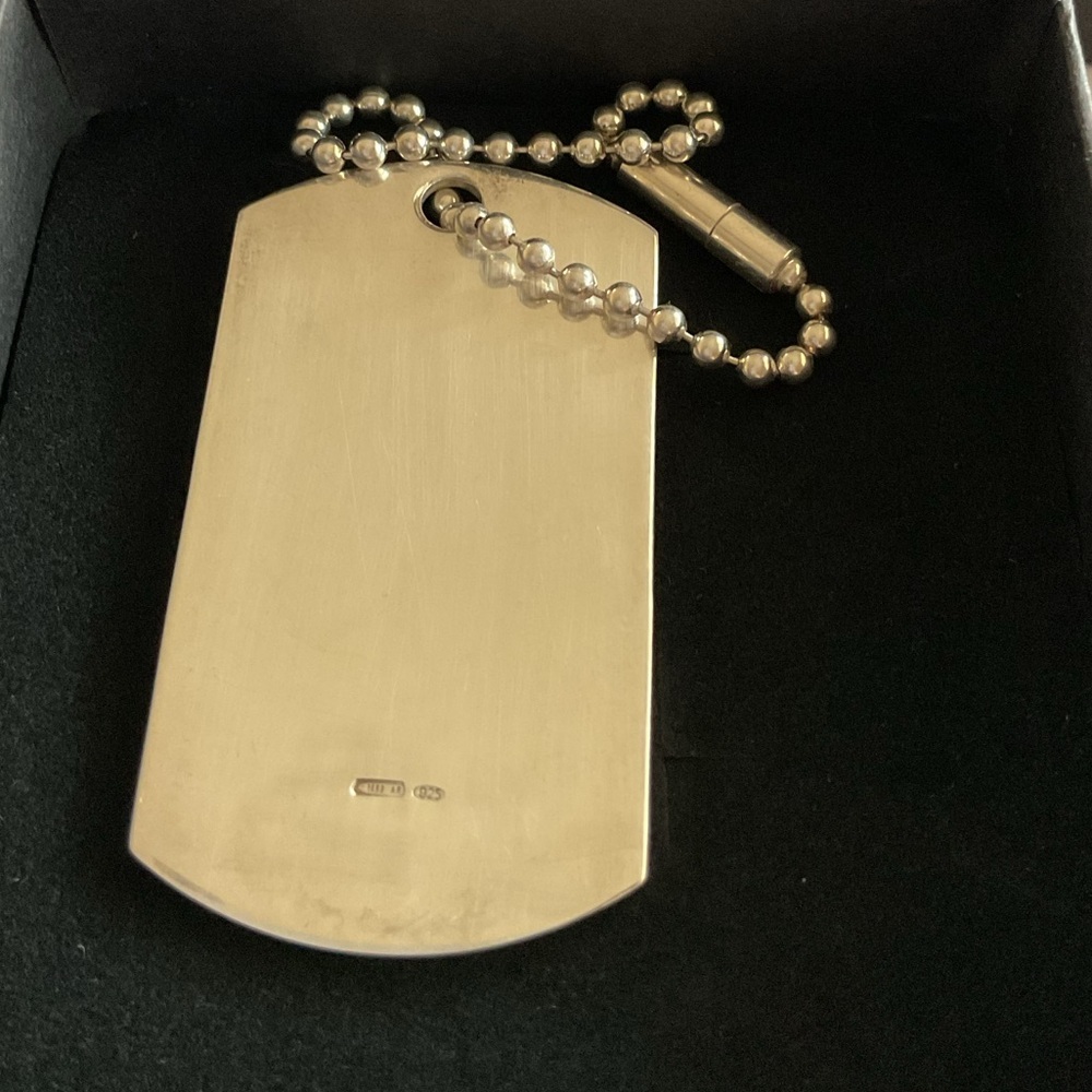 Gucci Silver Dog Tag Keychain - Picture 4 of 4